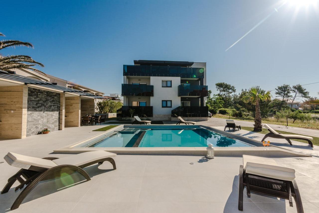 Resort Mirakul Vir Exterior photo